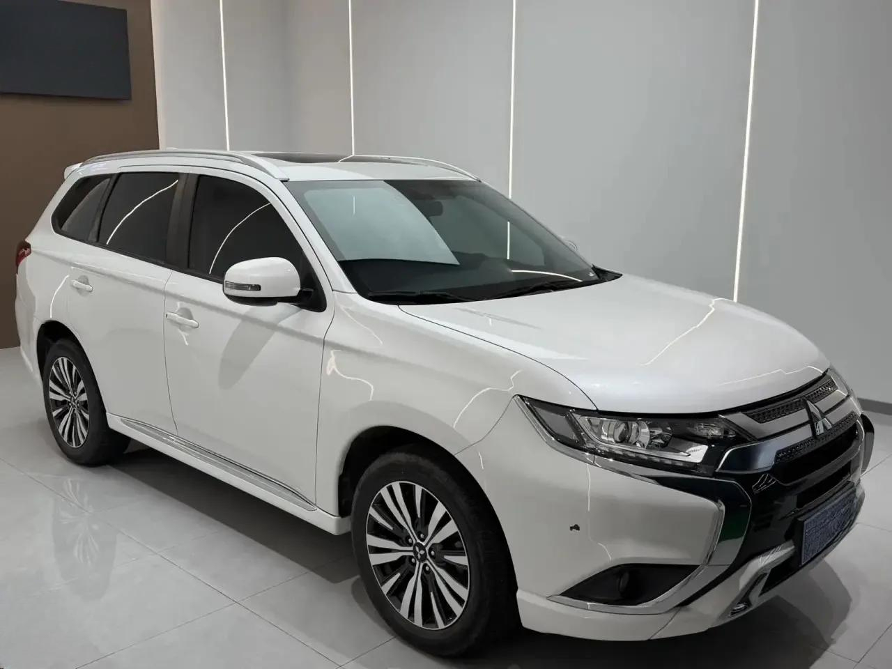 Mitsubishi Outlander — изображение 4