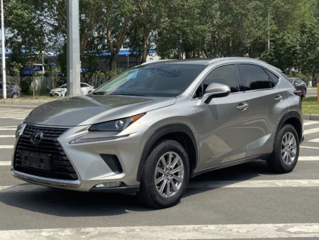 Lexus NX200